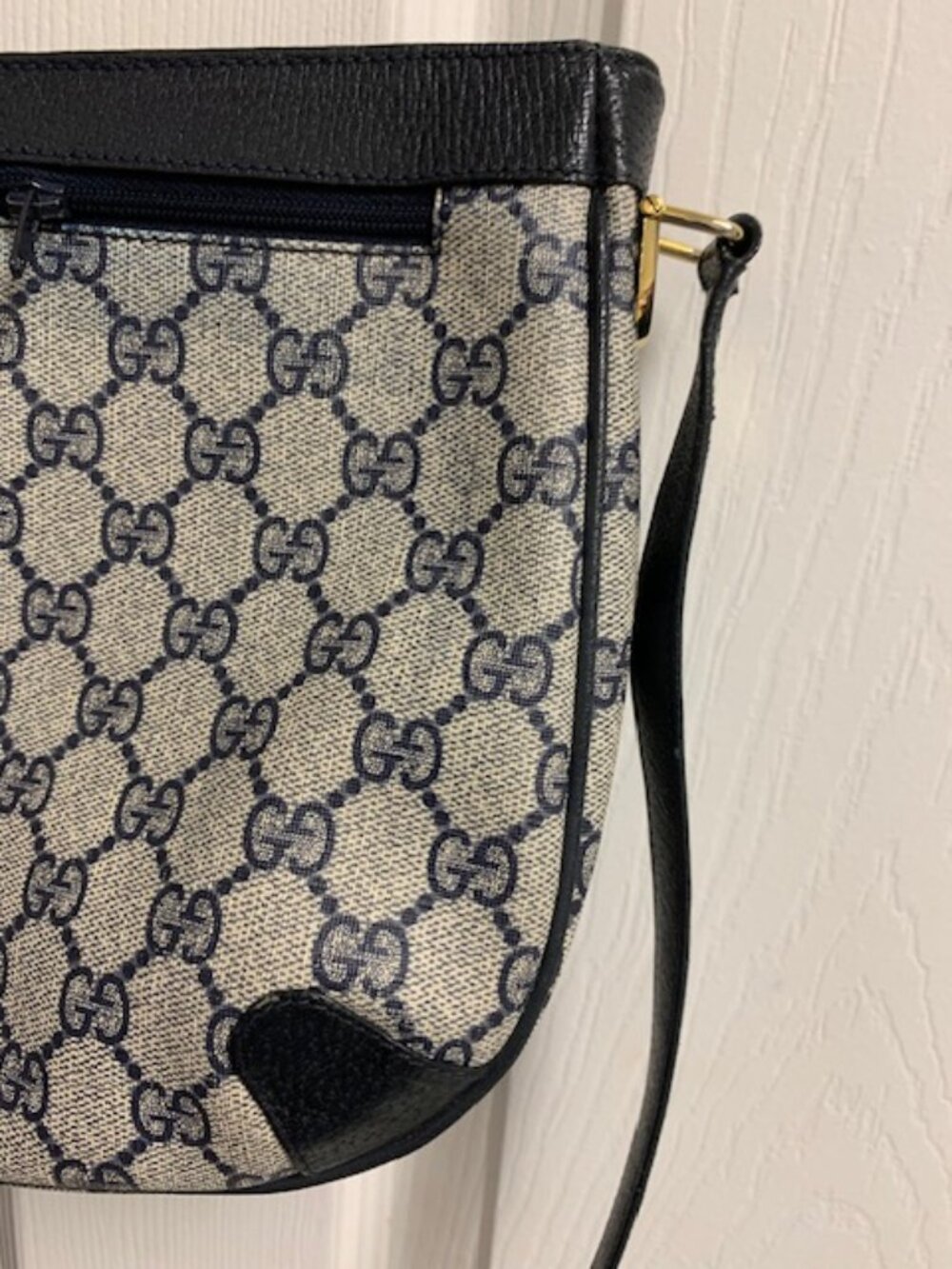 Vintage Gucci Navy GG supreme canvas crossbody bag - Picture 9 of 14